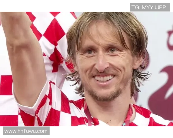 莫德里奇：足球场上的艺术家与传奇，如何影响新时代的中场游戏